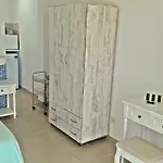 Antoninis Village * Houlakia (Mykonos)