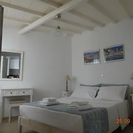 Antoninis Village *