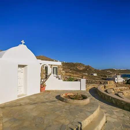 Antoninis Village *