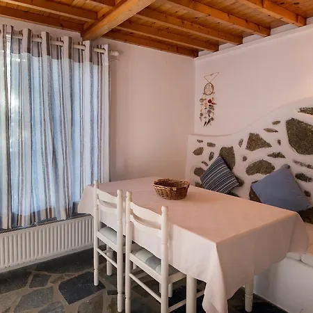 Antoninis Village Apartment Houlakia (Mykonos)